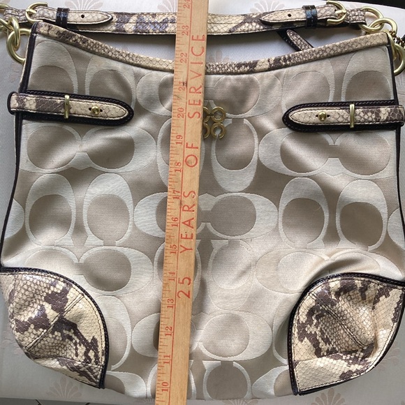 COACH classic tan material w/reptile pattern leather trim hobo purse. $55 - Picture 5 of 15